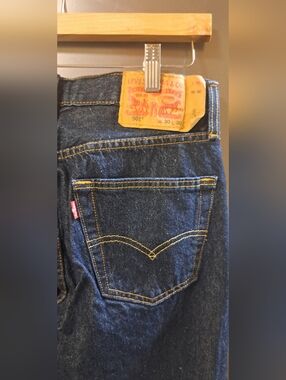 Mens Levis 501 Dark Wash Blue Jeans Buttonfly Straight Leg 30x30 NWOT